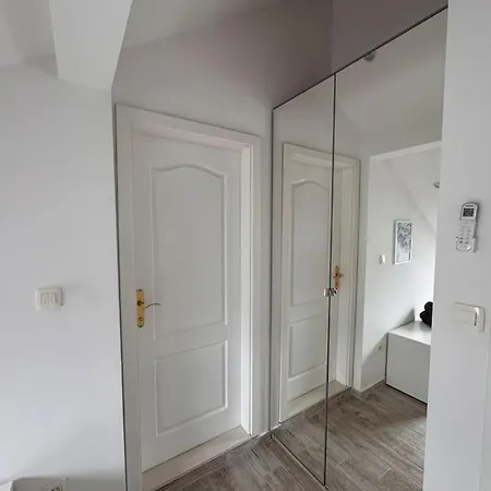 Charming Quite Apartment, Blizu Centra Сплит