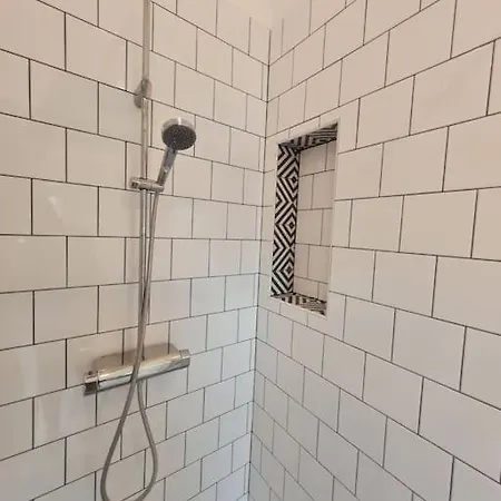 Charming Quite Apartment, Blizu Centra Апартаменты