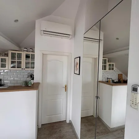 Charming Quite Apartment, Blizu Centra * Сплит