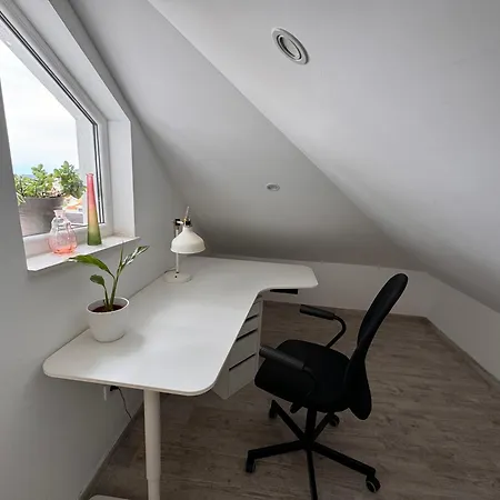 Charming Quite Apartment, Blizu Centra Сплит