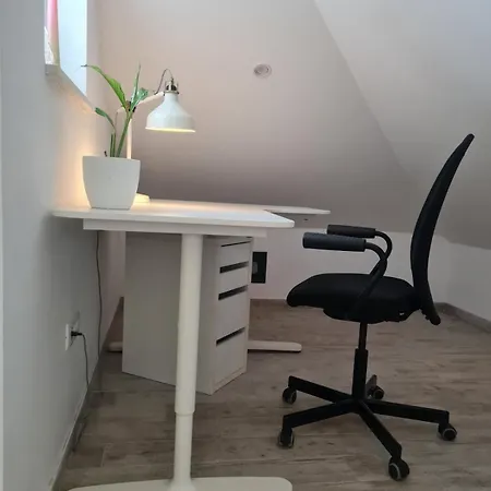 Charming Quite Apartment, Blizu Centra * Сплит