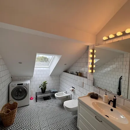 Charming Quite Apartment, Blizu Centra Сплит