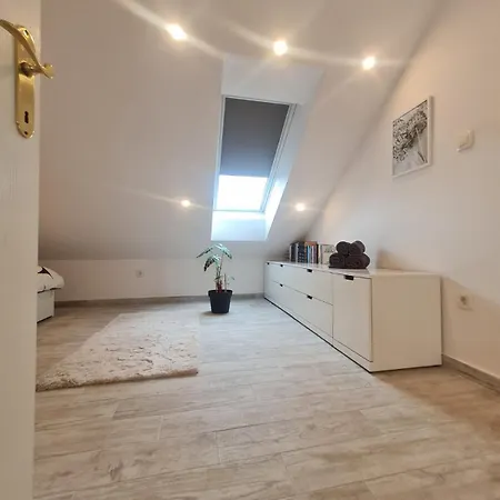 Lejlighed Charming Quite Apartment, Blizu Centra *