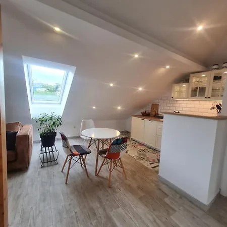 Charming Quite Apartment, Blizu Centra *