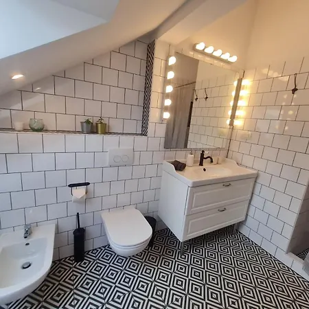 Charming Quite Apartment, Blizu Centra Lejlighed *