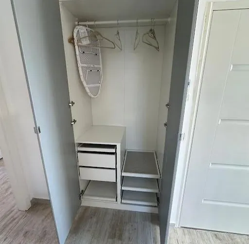 Charming Quite Apartment, Blizu Centra