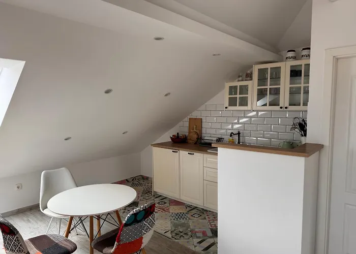 Charming Quite Apartment, Blizu Centra Apartman