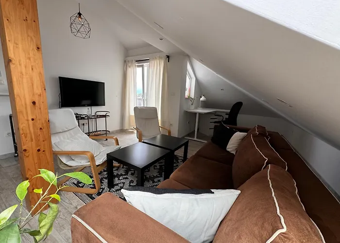 Charming Quite Apartment, Blizu Centra Apartman Split