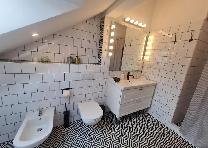 Charming Quite Apartment, Blizu Centra Apartman *